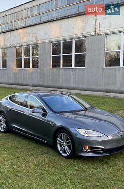 Лифтбек Tesla Model S 2013 в Борисполе