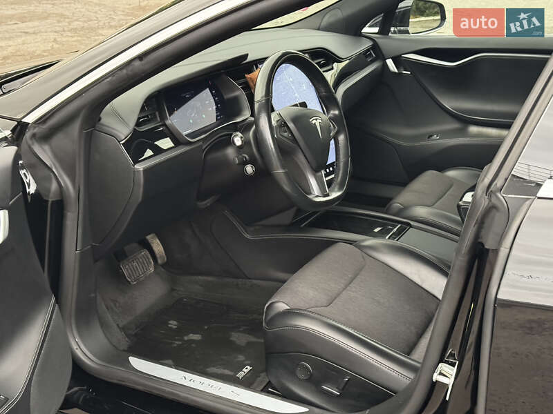 Ліфтбек Tesla Model S 2018 в Львові фото 34 Ліфтбек Tesla Model S 2018 в Львові