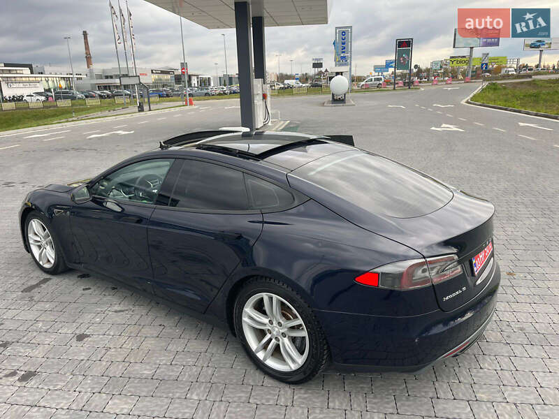 Лифтбек Tesla Model S 2013 в Львове фото 24 Лифтбек Tesla Model S 2013 в Львове