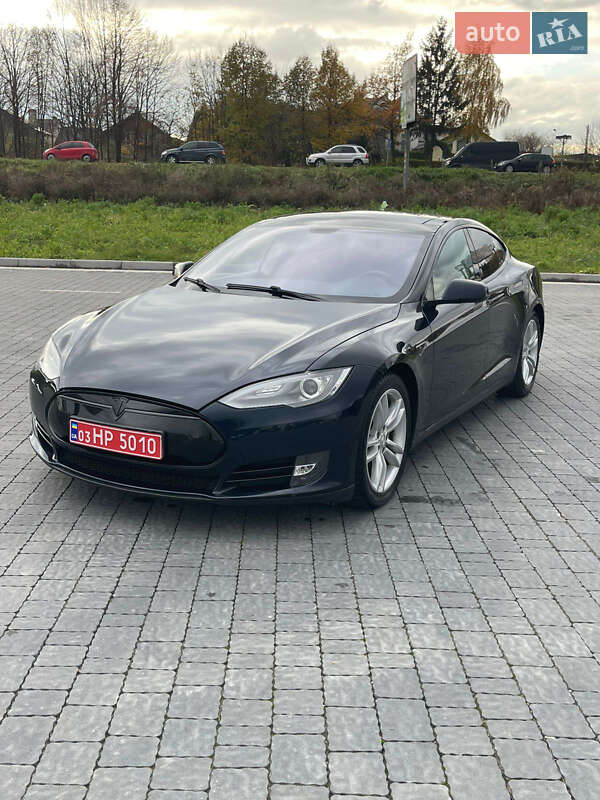 Лифтбек Tesla Model S 2013 в Львове фото 35 Лифтбек Tesla Model S 2013 в Львове