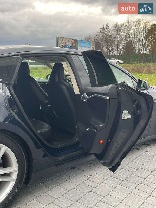 Лифтбек Tesla Model S 2013 в Львове фото 39 Лифтбек Tesla Model S 2013 в Львове