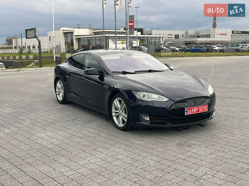 Лифтбек Tesla Model S 2013 в Львове фото 47 Лифтбек Tesla Model S 2013 в Львове