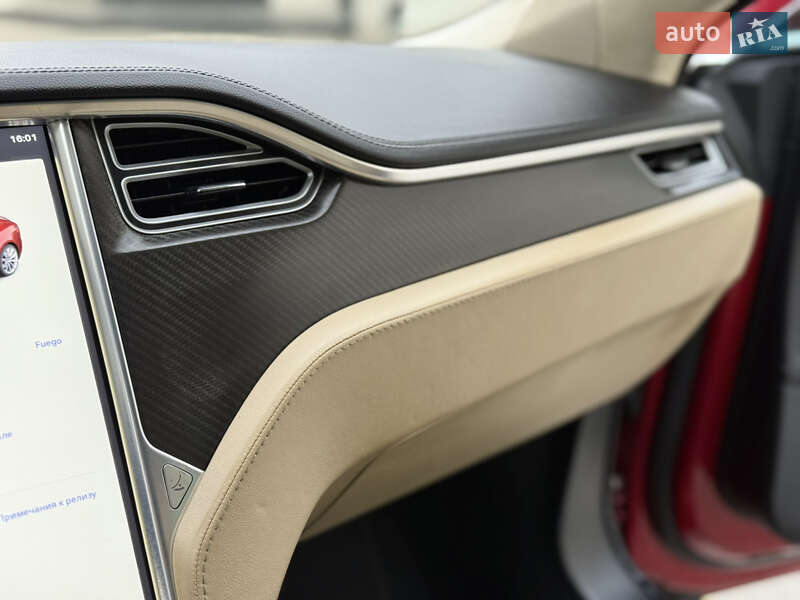 Ліфтбек Tesla Model S 2013 в Луцьку фото 38 Ліфтбек Tesla Model S 2013 в Луцьку