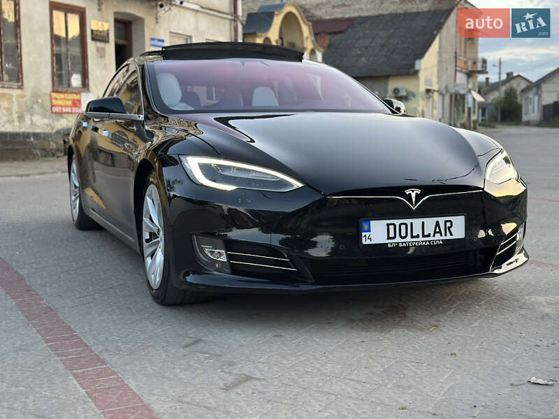 Ліфтбек Tesla Model S 2017 в Львові фото 4 Ліфтбек Tesla Model S 2017 в Львові