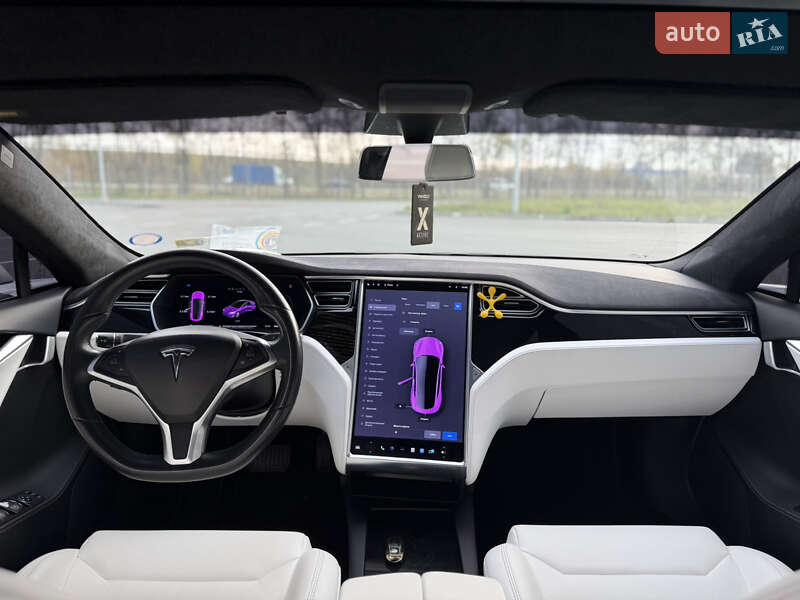 Ліфтбек Tesla Model S 2017 в Кам'янському фото 4 Ліфтбек Tesla Model S 2017 в Кам'янському