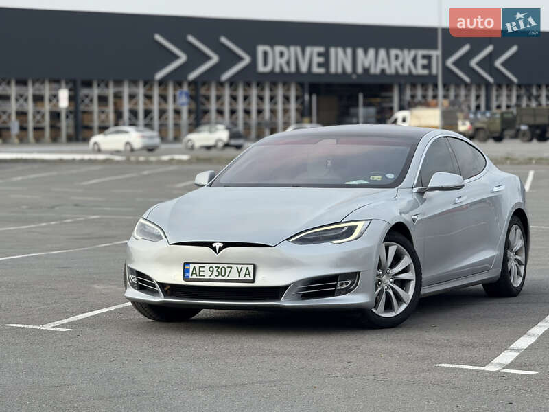 Ліфтбек Tesla Model S 2017 в Кам'янському фото 8 Ліфтбек Tesla Model S 2017 в Кам'янському