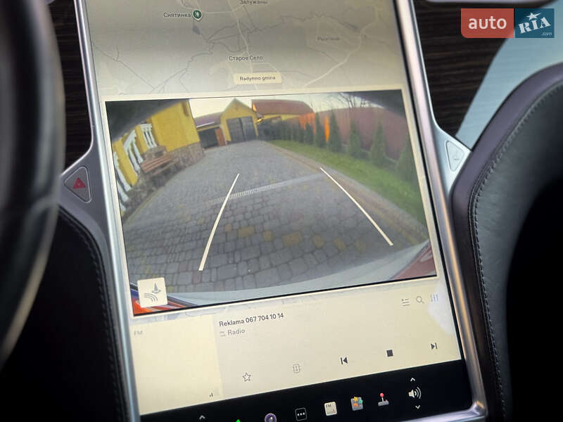 Лифтбек Tesla Model S 2015 в Дрогобыче