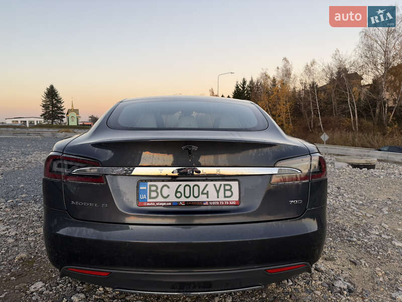 Лифтбек Tesla Model S 2015 в Львове фото 4 Лифтбек Tesla Model S 2015 в Львове