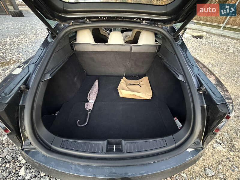 Лифтбек Tesla Model S 2015 в Львове фото 18 Лифтбек Tesla Model S 2015 в Львове