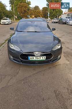 Ліфтбек Tesla Model S 2015 в Житомирі