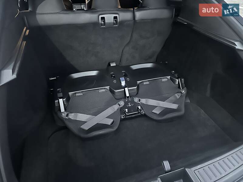 Лифтбек Tesla Model S 2018 в Киеве