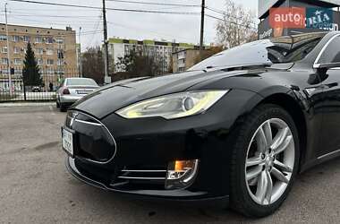 Лифтбек Tesla Model S 2014 в Полтаве фото 2 Лифтбек Tesla Model S 2014 в Полтаве