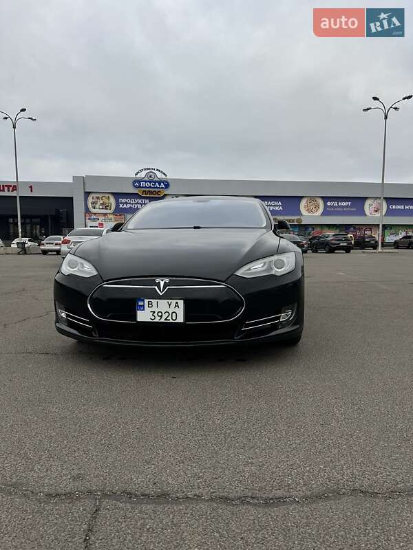 Лифтбек Tesla Model S 2014 в Полтаве фото 5 Лифтбек Tesla Model S 2014 в Полтаве