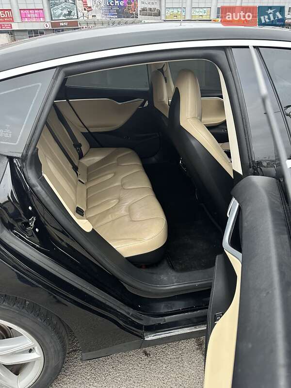 Лифтбек Tesla Model S 2014 в Полтаве фото 10 Лифтбек Tesla Model S 2014 в Полтаве