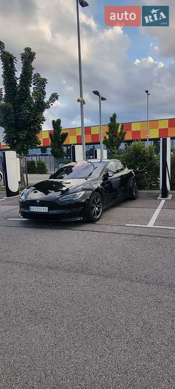 Tesla Model S 2024