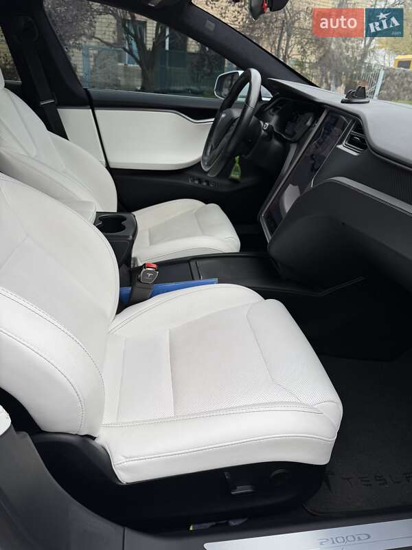 Ліфтбек Tesla Model S 2019 в Миколаєві