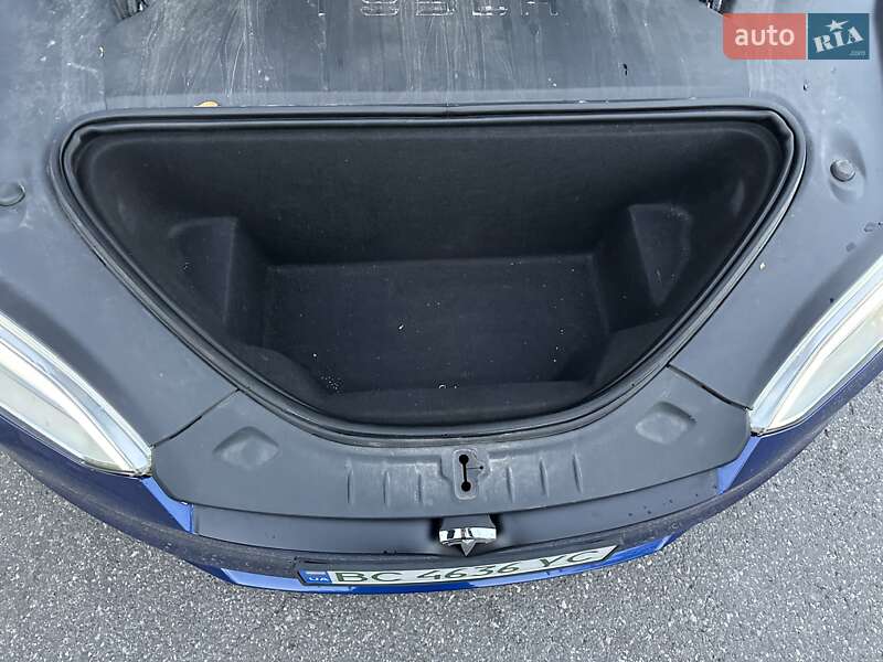 Ліфтбек Tesla Model S 2020 в Ужгороді