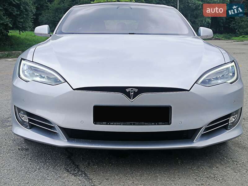 Ліфтбек Tesla Model S 2018 в Івано-Франківську фото 3 Ліфтбек Tesla Model S 2018 в Івано-Франківську