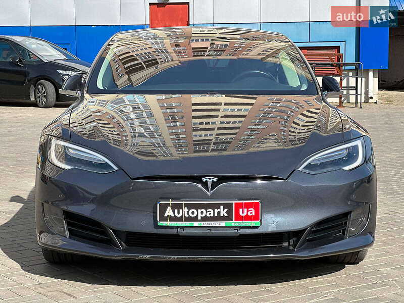 Лифтбек Tesla Model S 2017 в Одессе фото 3 Лифтбек Tesla Model S 2017 в Одессе