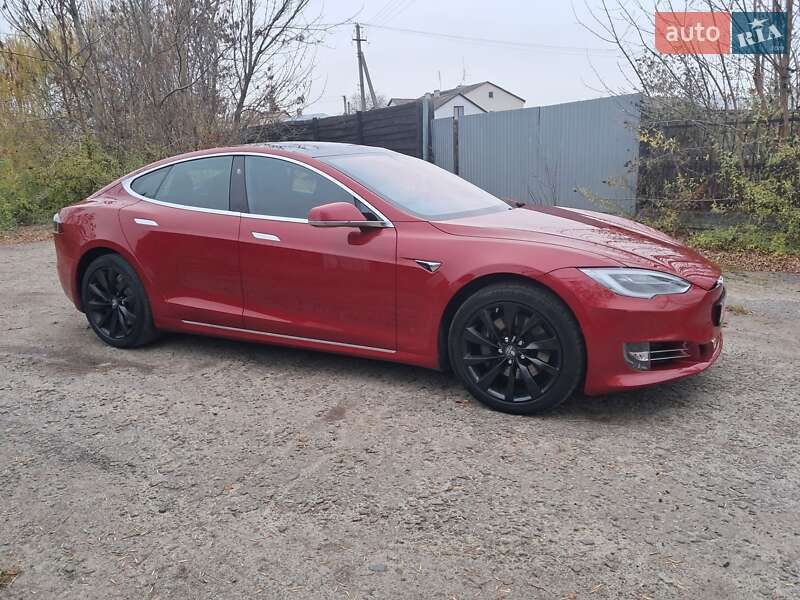 Лифтбек Tesla Model S 2018 в Радехове фото 10 Лифтбек Tesla Model S 2018 в Радехове