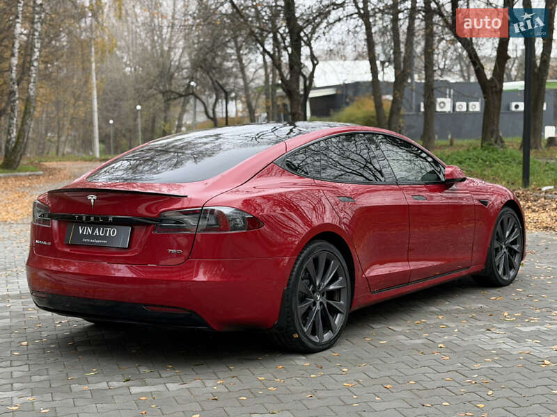 Лифтбек Tesla Model S 2018 в Тернополе