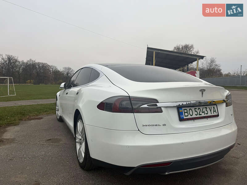 Ліфтбек Tesla Model S 2016 в Тернополі фото 7 Ліфтбек Tesla Model S 2016 в Тернополі