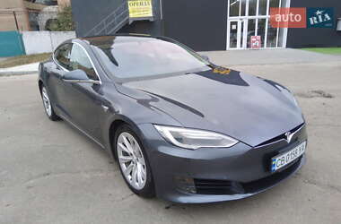 Ліфтбек Tesla Model S 2017 в Ніжині