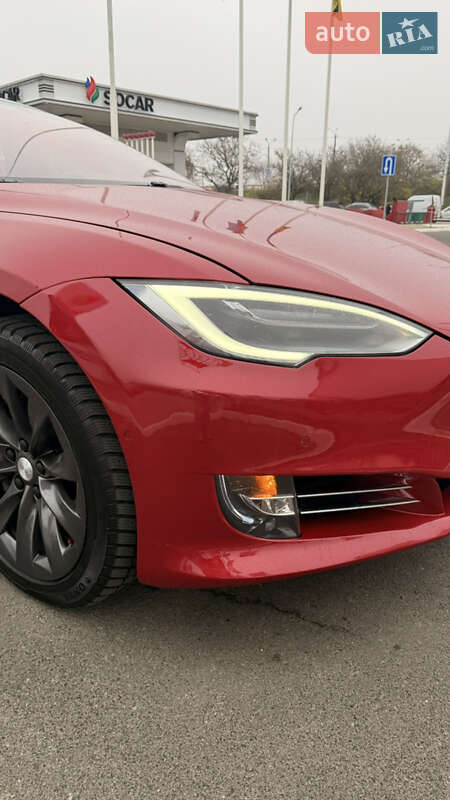 Лифтбек Tesla Model S 2019 в Одессе фото 5 Лифтбек Tesla Model S 2019 в Одессе