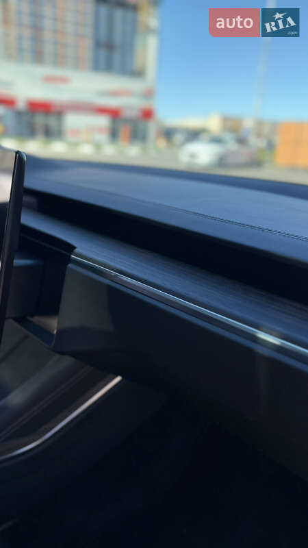 Лифтбек Tesla Model S 2023 в Львове фото 43 Лифтбек Tesla Model S 2023 в Львове