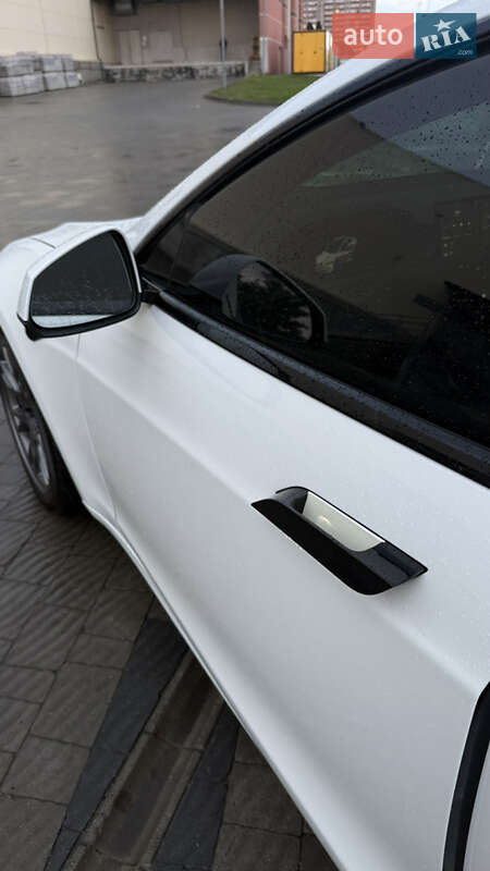 Лифтбек Tesla Model S 2023 в Львове фото 48 Лифтбек Tesla Model S 2023 в Львове