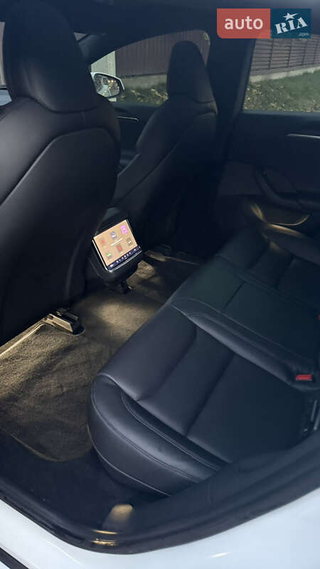 Лифтбек Tesla Model S 2023 в Львове фото 63 Лифтбек Tesla Model S 2023 в Львове