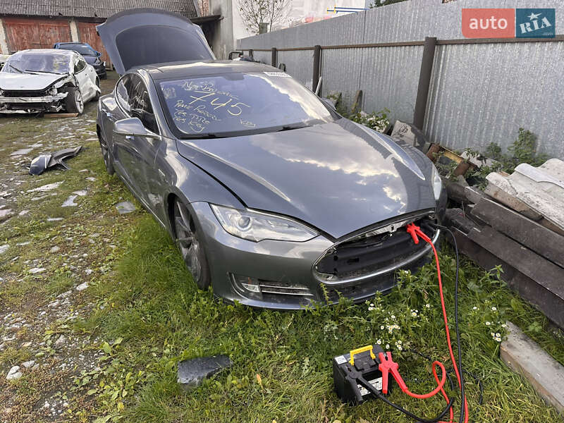 Лифтбек Tesla Model S 2013 в Самборе фото 9 Лифтбек Tesla Model S 2013 в Самборе