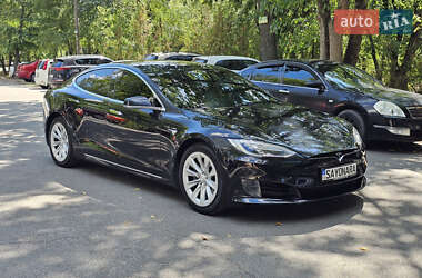 Ліфтбек Tesla Model S 2017 в Чорноморську