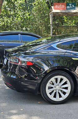 Ліфтбек Tesla Model S 2017 в Чорноморську