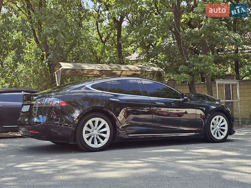 Ліфтбек Tesla Model S 2017 в Чорноморську