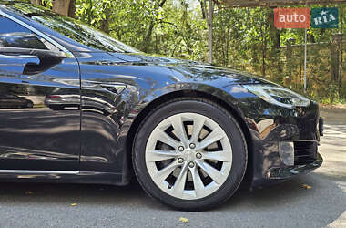 Ліфтбек Tesla Model S 2017 в Чорноморську