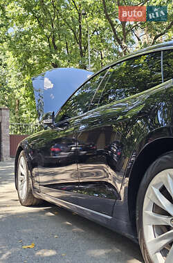Ліфтбек Tesla Model S 2017 в Чорноморську