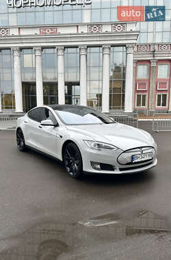 Ліфтбек Tesla Model S 2013 в Одесі