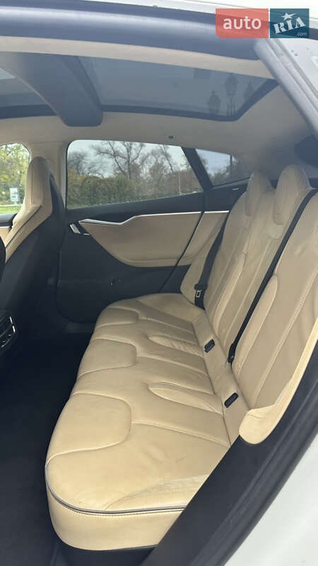 Лифтбек Tesla Model S 2013 в Одессе фото 11 Лифтбек Tesla Model S 2013 в Одессе