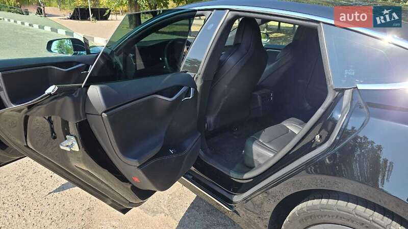 Лифтбек Tesla Model S 2019 в Запорожье фото 9 Лифтбек Tesla Model S 2019 в Запорожье