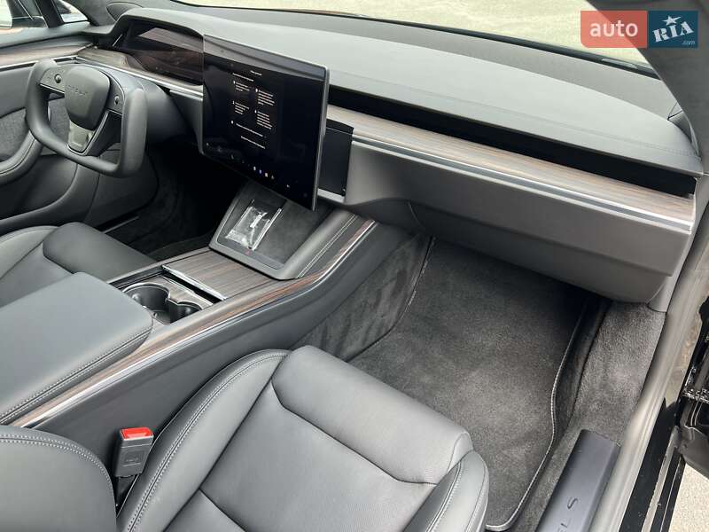Ліфтбек Tesla Model S 2023 в Києві фото 25 Ліфтбек Tesla Model S 2023 в Києві