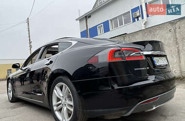 Лифтбек Tesla Model S 2014 в Житомире