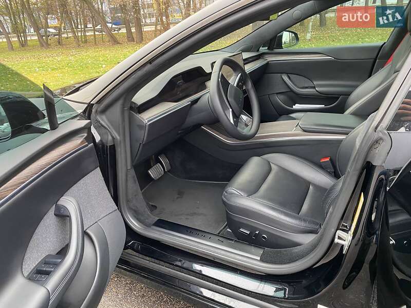 Лифтбек Tesla Model S 2021 в Киеве фото 20 Лифтбек Tesla Model S 2021 в Киеве