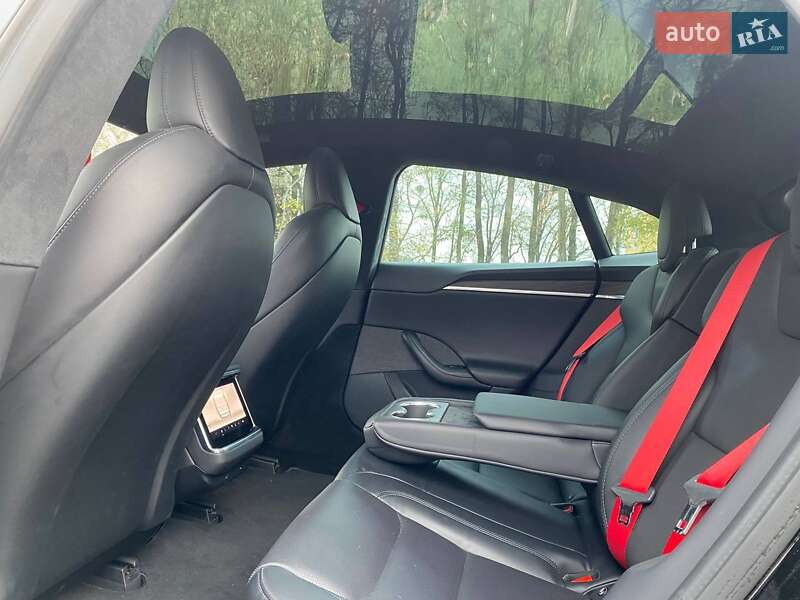 Лифтбек Tesla Model S 2021 в Киеве фото 25 Лифтбек Tesla Model S 2021 в Киеве