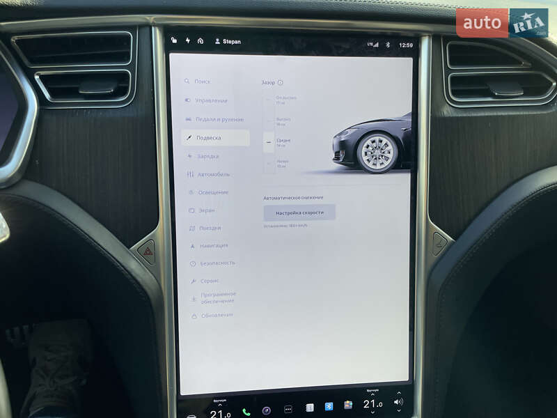 Ліфтбек Tesla Model S 2013 в Львові