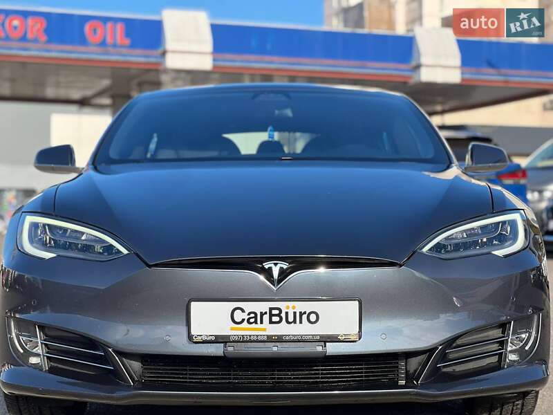 Ліфтбек Tesla Model S 2020 в Одесі