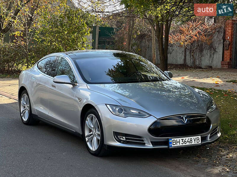 Ліфтбек Tesla Model S 2012 в Одесі фото 6 Ліфтбек Tesla Model S 2012 в Одесі