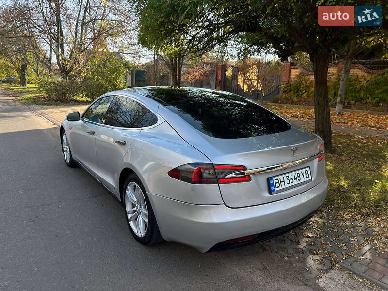 Ліфтбек Tesla Model S 2012 в Одесі фото 11 Ліфтбек Tesla Model S 2012 в Одесі