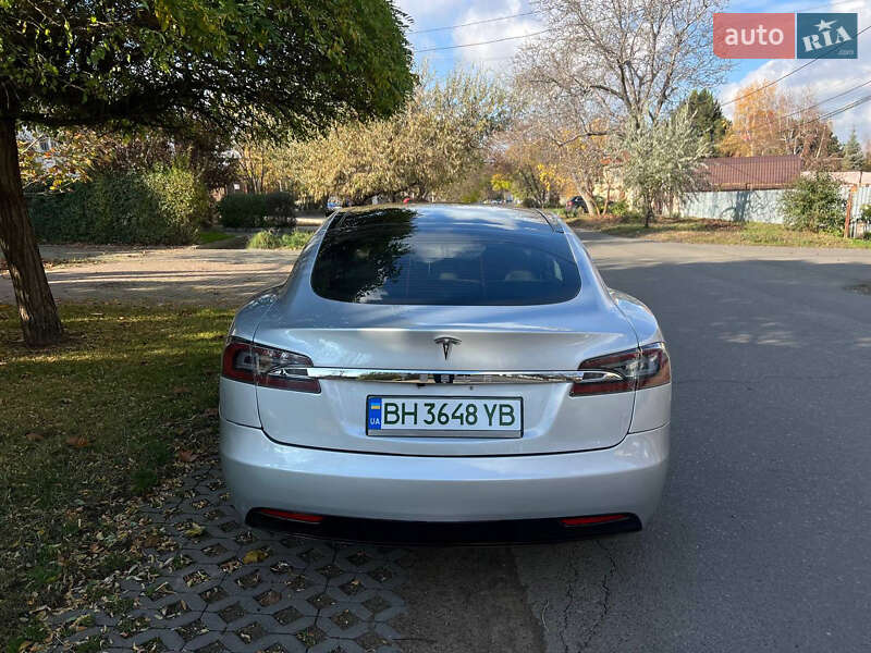 Ліфтбек Tesla Model S 2012 в Одесі фото 13 Ліфтбек Tesla Model S 2012 в Одесі