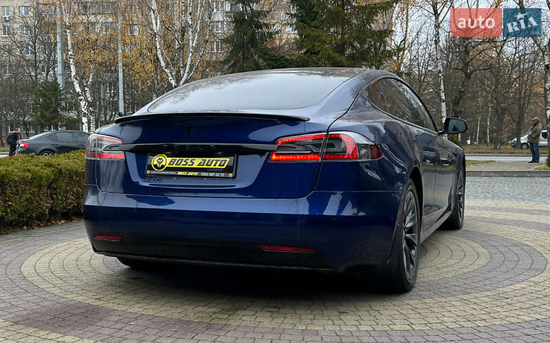 Ліфтбек Tesla Model S 2019 в Львові